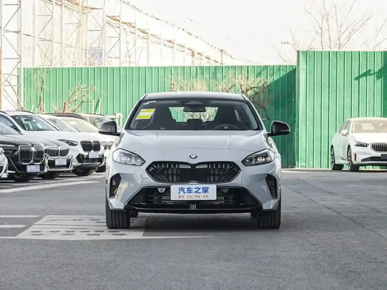 BMW 2 Series exterior