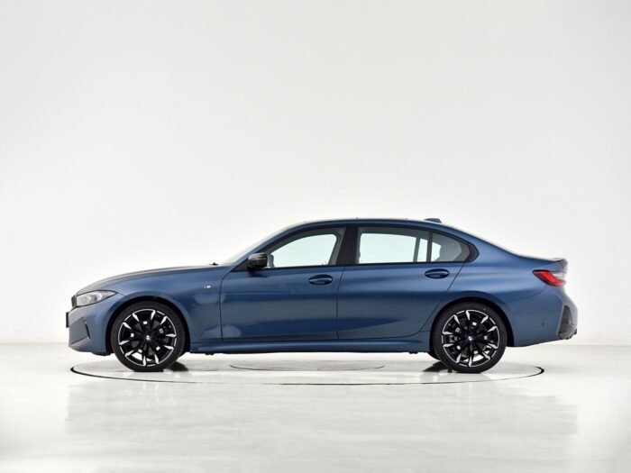 BMW 3 Series exterior