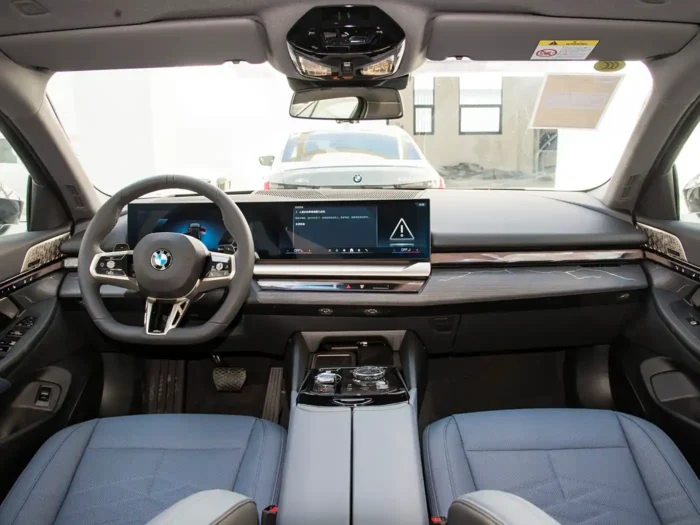 BMW 5 Series – Image 5
