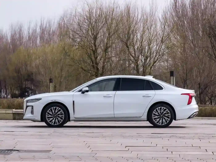 Hongqi H5 - Image 3