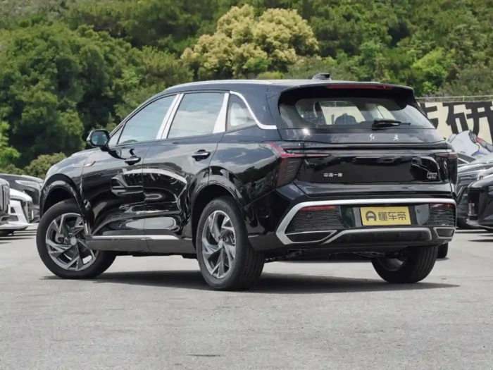 Hongqi HS3 — изображение 4
