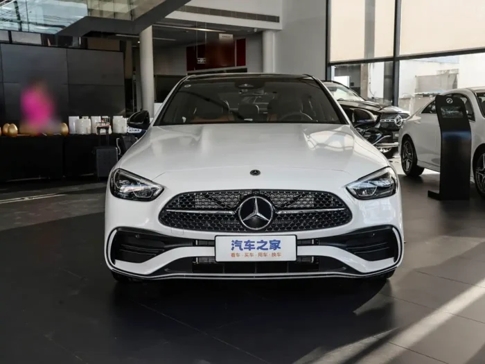 Mercedes-Benz C-Class - Image 2