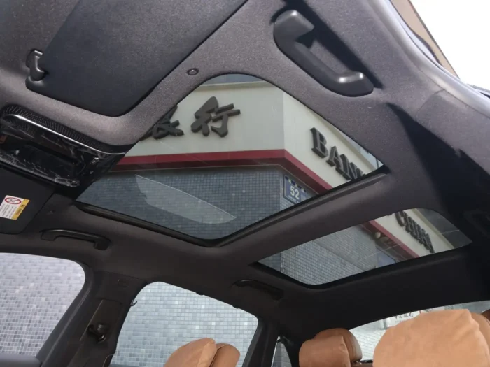 Mercedes-Benz E-Class - Image 8