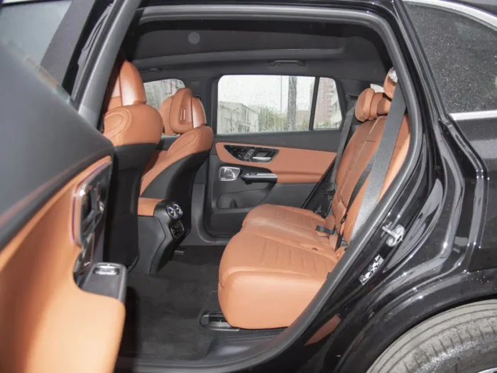 ⁦Mercedes-Benz GLC⁩ - الصورة ⁦7⁩