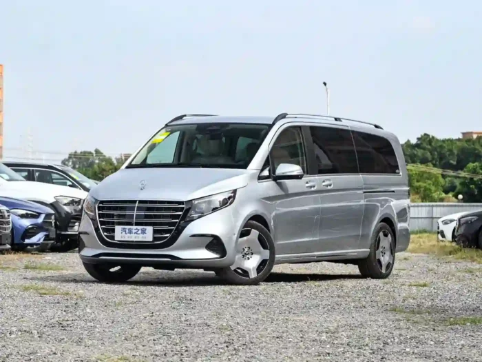 ⁦Mercedes-Benz V-Class⁩ - الصورة ⁦1⁩