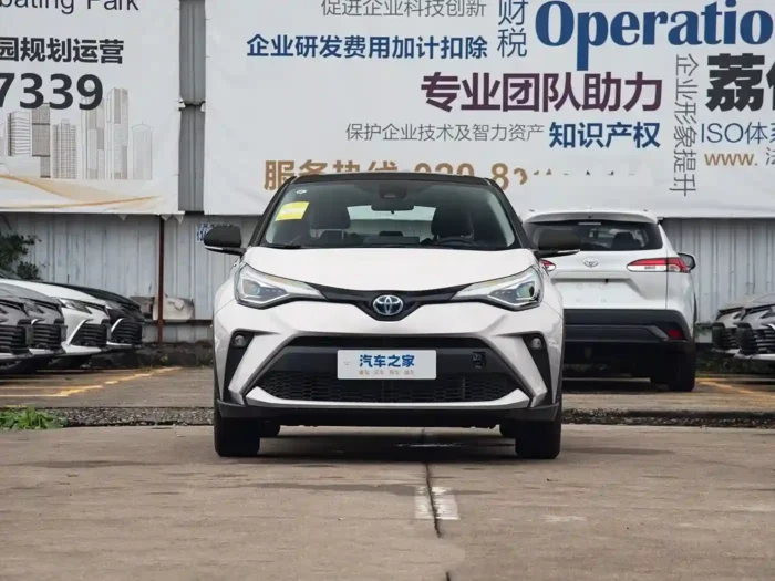 Toyota C-HR — изображение 2