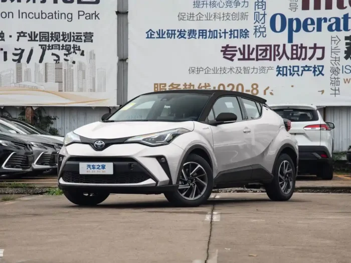Toyota C-HR — изображение 1