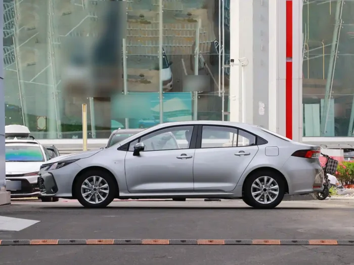 Toyota Corolla(Hybrid) - Image 3