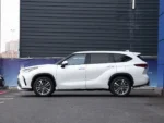 Toyota Crown Kluger(Hybrid) - Image 3