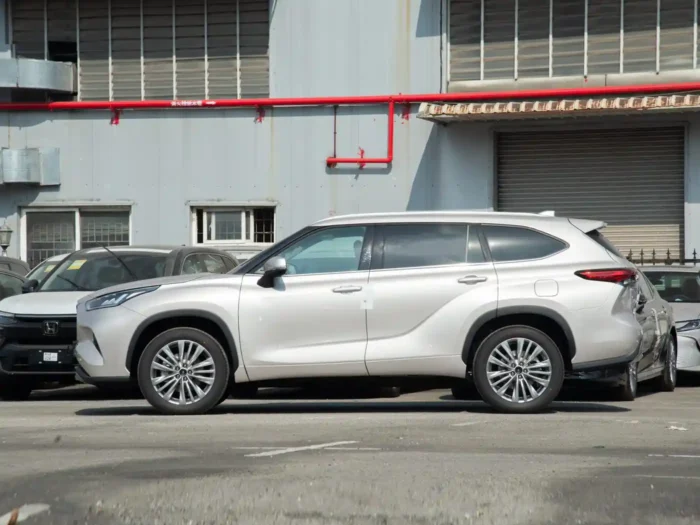 Toyota Hanlanda(Gasoline) — изображение 3