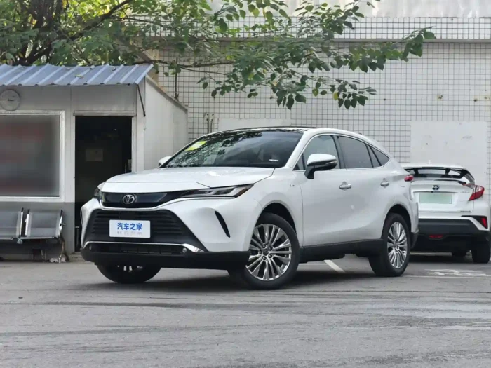 Toyota Harrier(Hybrid) - Image 1