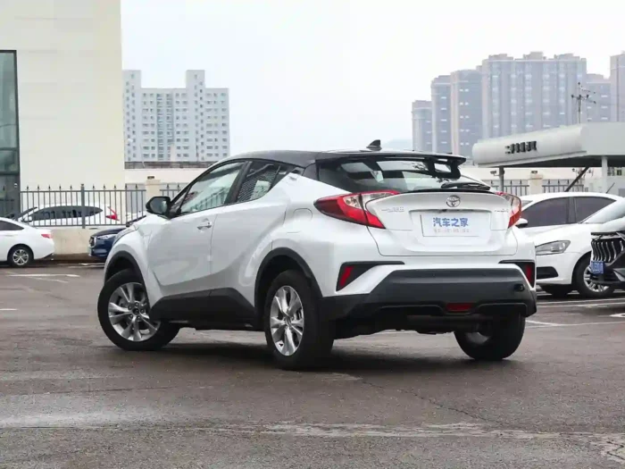 Toyota IZOA((Gasoline) — изображение 4