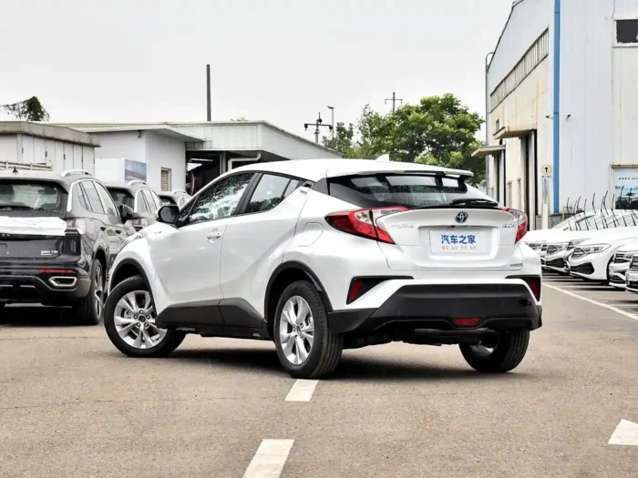 Toyota IZOA(Hybrid) - Image 4