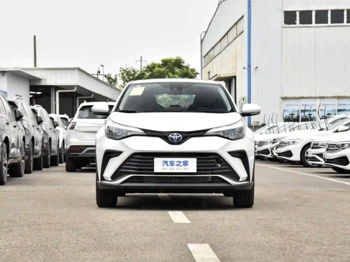 Toyota IZOA(Hybrid) - Image 2