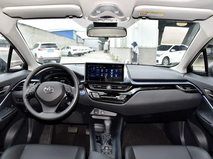 Toyota IZOA(Hybrid) - Image 5
