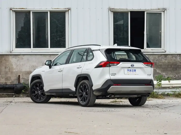 Toyota RAV4 — изображение 4