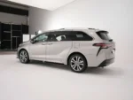Toyota Sienna – Image 4