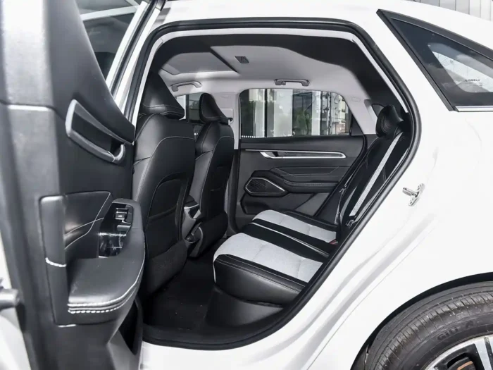 Geely EMGRAND（Hybird） - Image 7