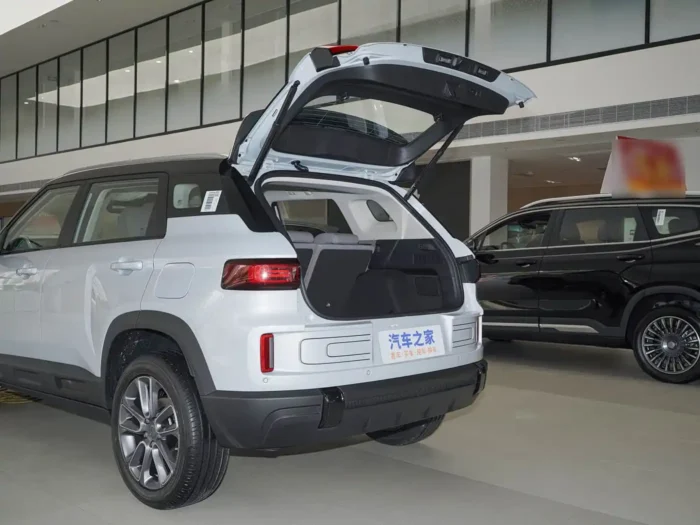 Geely ICON - Image 9