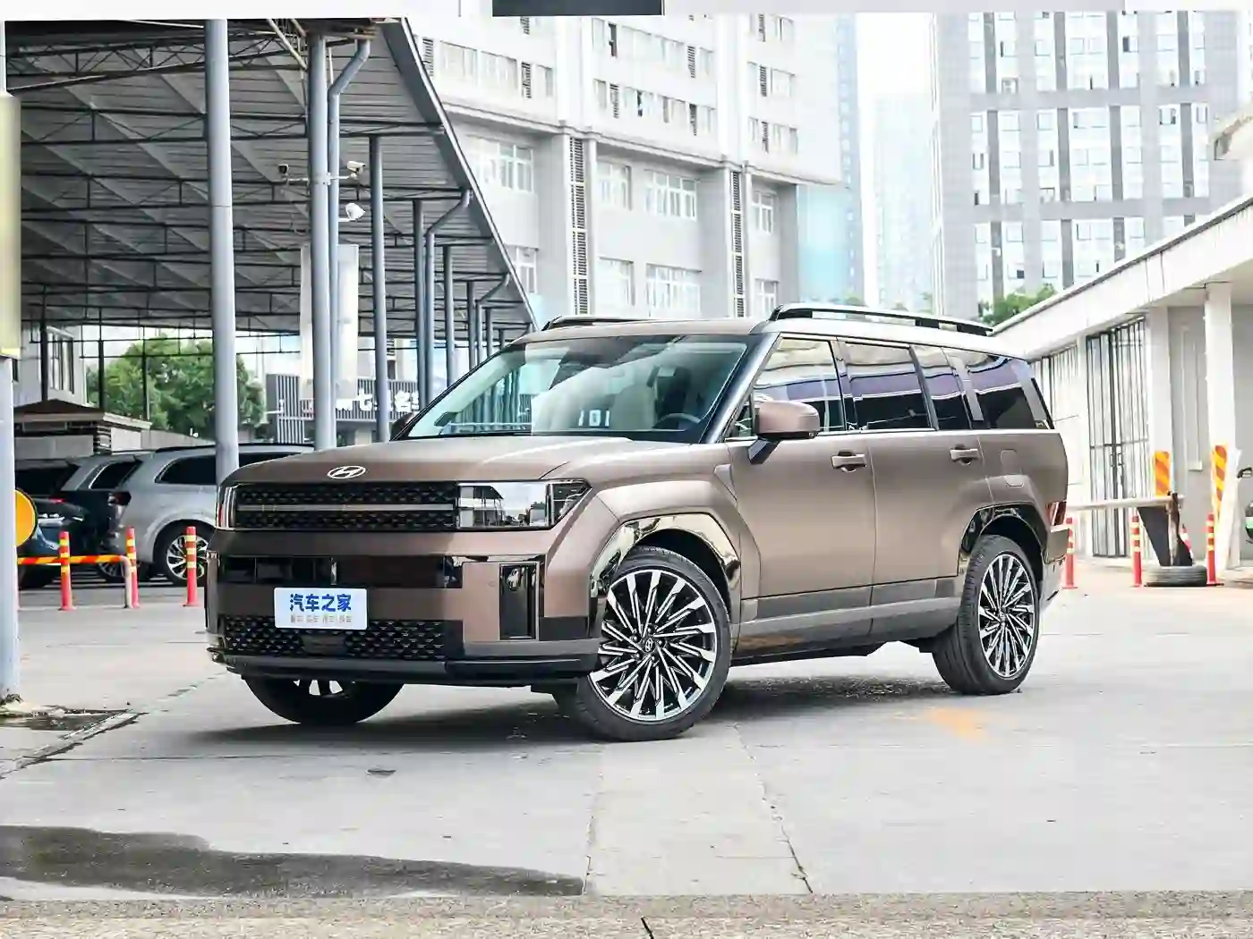 Hyundai-Santa exterior (1) Hyundai-Santa - Imagen 1