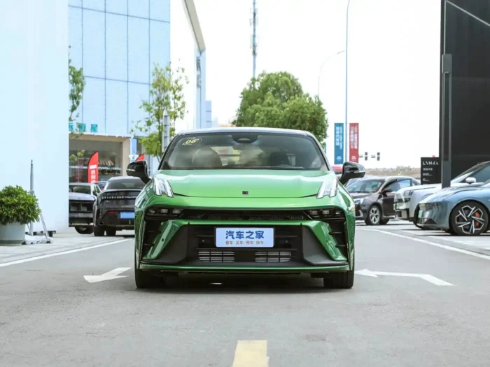 Lynk & Co 03 - Image 2