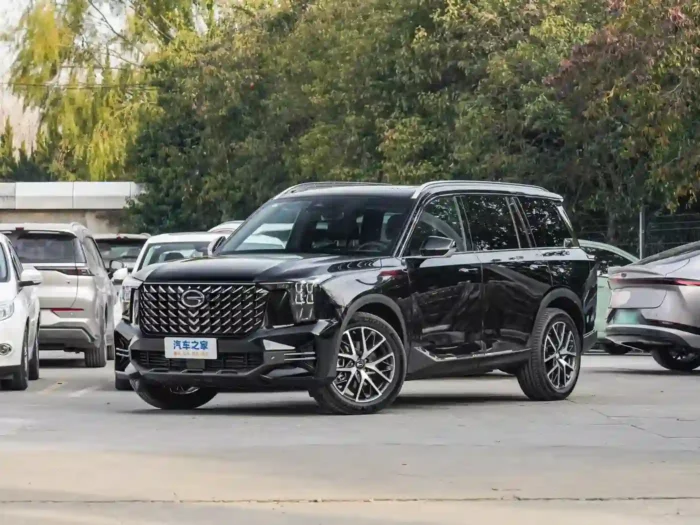 Trumpchi GS8 - Image 1