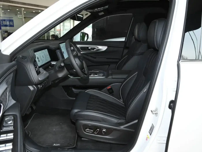 Trumpchi GS8 - Image 6