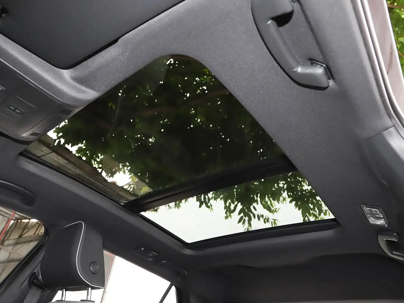 Volkswagen T-ROC Bora interior (4)_1 Volkswagen T-ROC Bora - الصورة 8