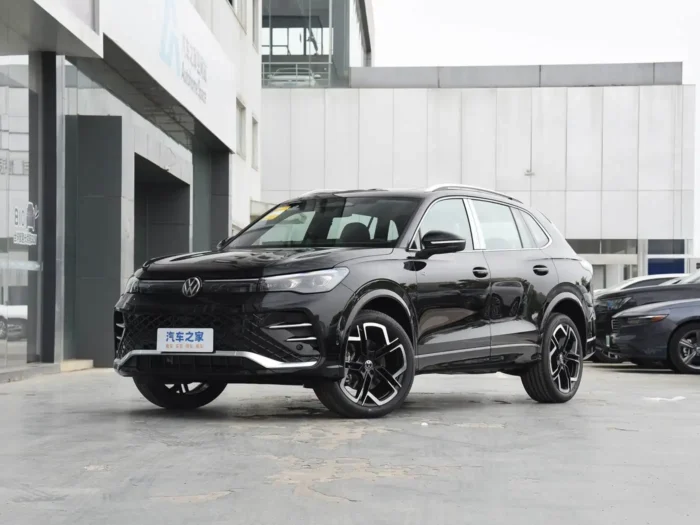 Volkswagen Tiguan L - Image 1