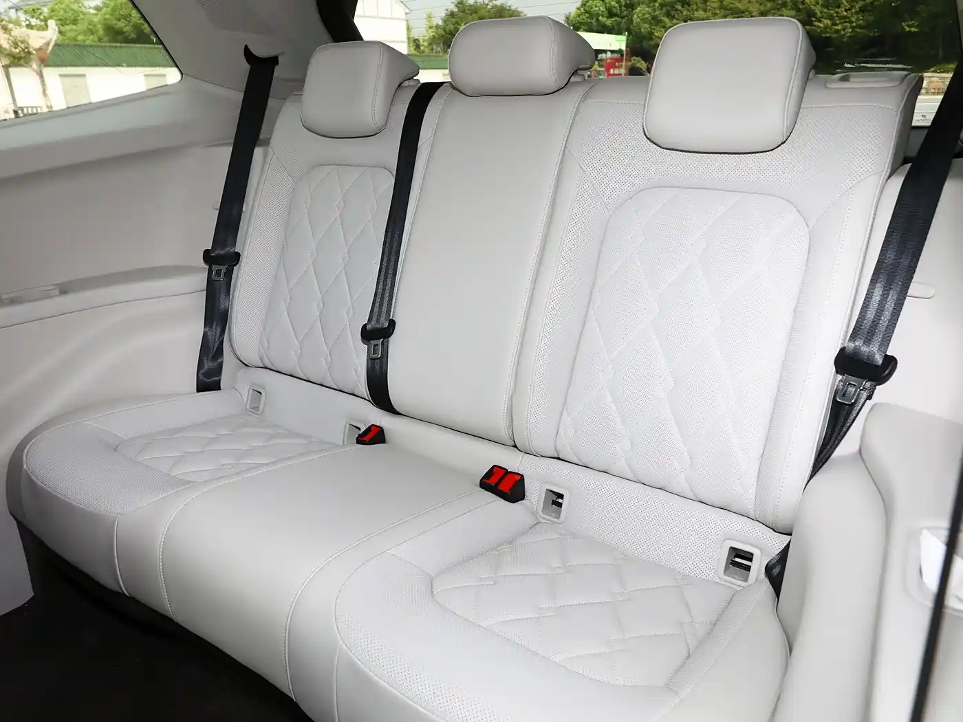 Volkswagen Viloran interior (3) Volkswagen Viloran - Image 8