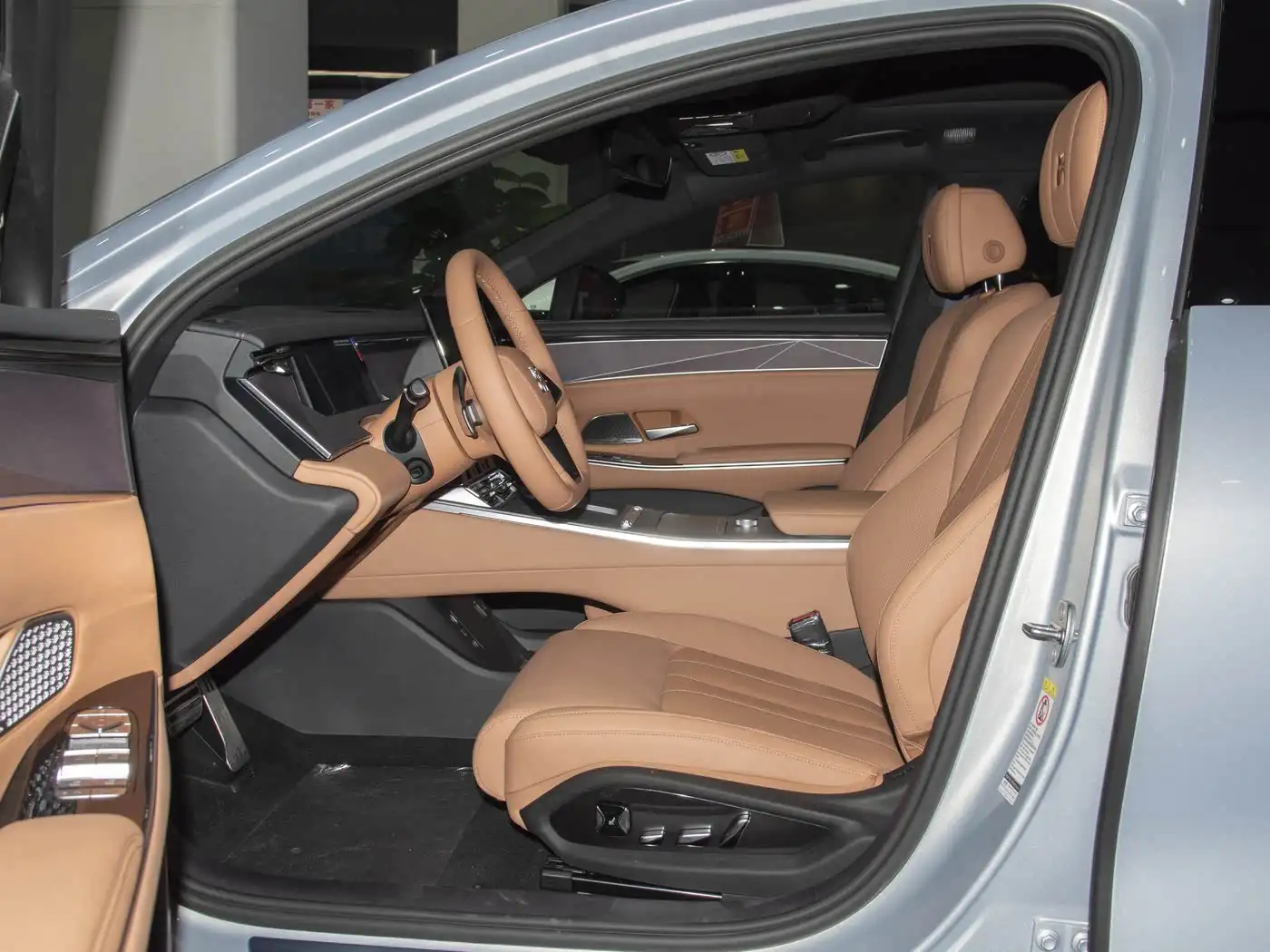 BYD Han L interior (5) BYD Han L - Imagen 6