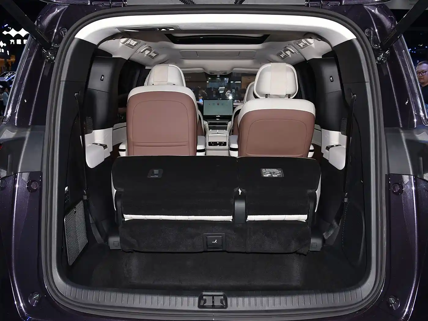 BYD Xia interior (5) BYD Xia - الصورة 10