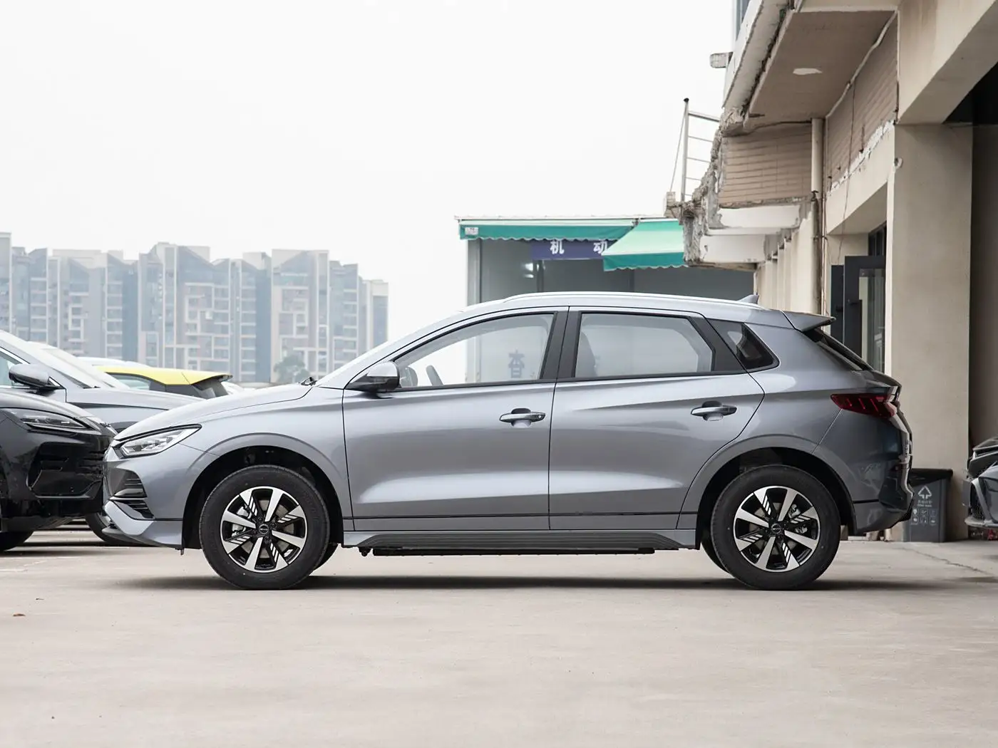 BYD e7 exterior (4) BYD e2 - الصورة 3