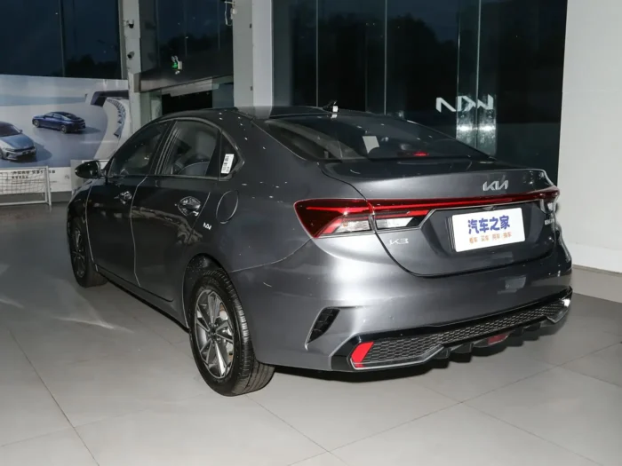⁦Kia K3⁩ - الصورة ⁦4⁩