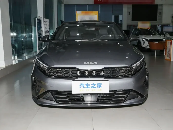 ⁦Kia K3⁩ - الصورة ⁦2⁩
