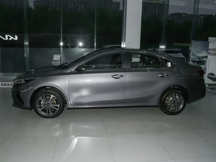 ⁦Kia K3⁩ - الصورة ⁦3⁩