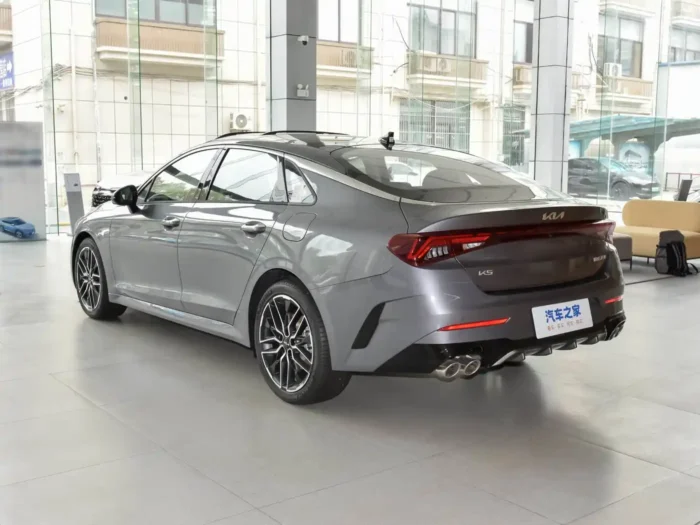 Kia K5 - Image 4