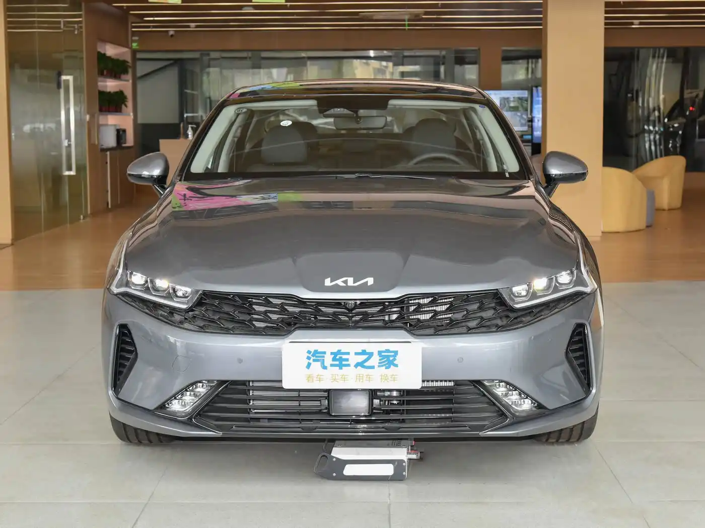 Kia K5 exterior (2) Kia K5 - Image 2