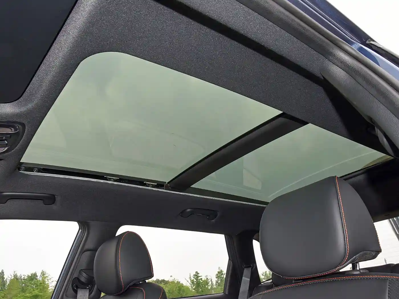 Kia Sportage interior (3) Kia Sportage – Image 8