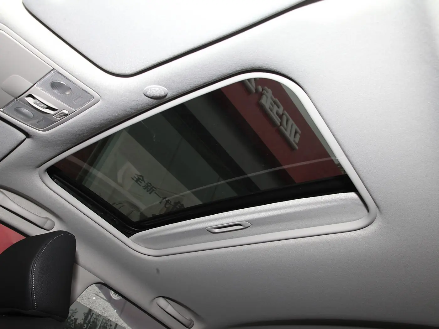Kia Stonic interior (5) Kia Stonic – Image 8