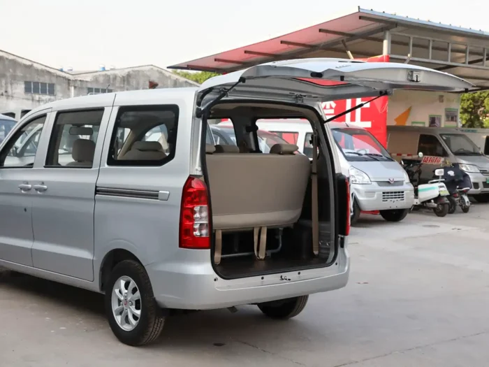 Wuling Hongguang V — изображение 8