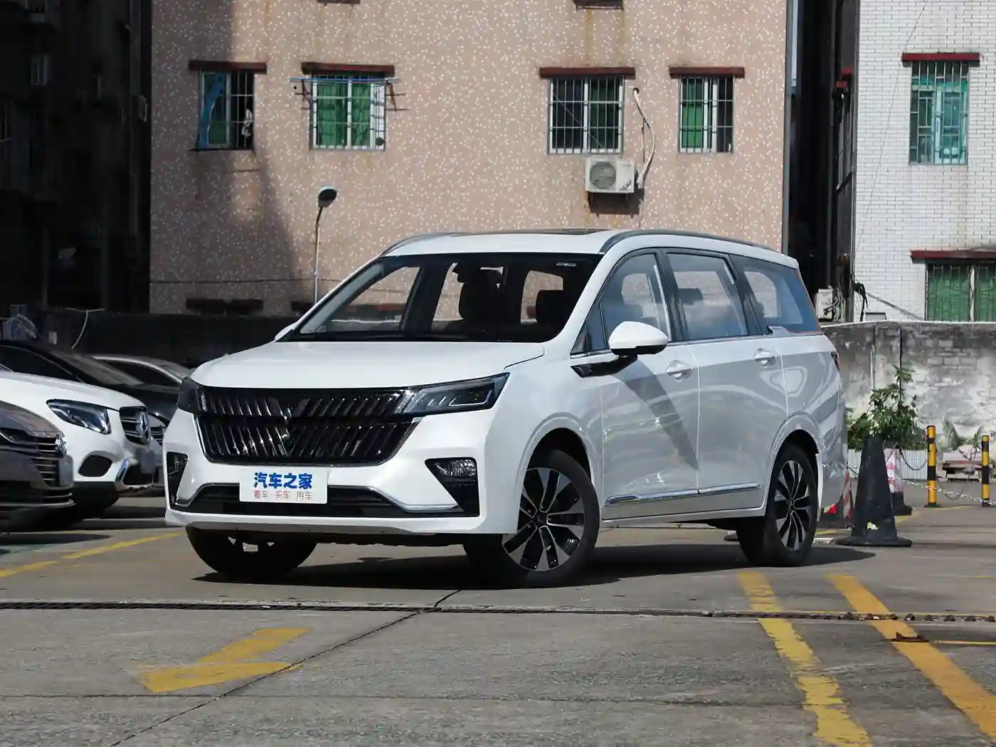Wuling Jiachen exterior (1) Wuling Jiachen - Imagen 1