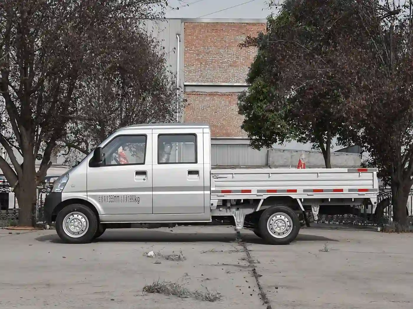Wuling Rongguang Small Truck exterior (2) Wuling Rongguang Small Truck - Image 3