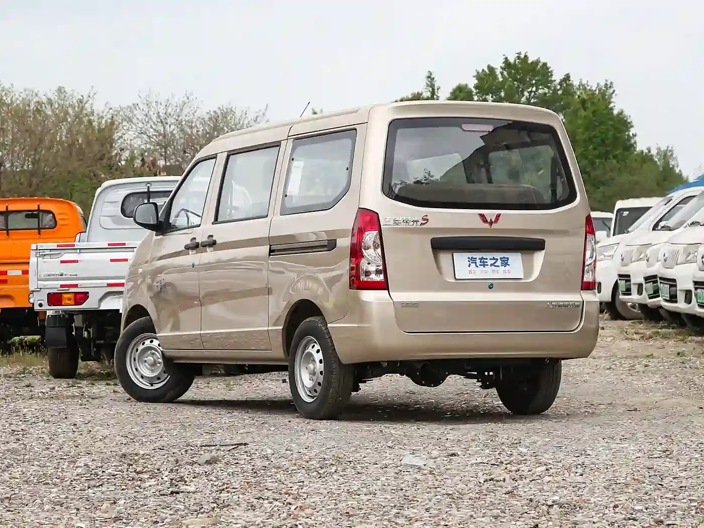 Wuling Rongguang S exterior (4) Wuling Rongguang S - الصورة 4