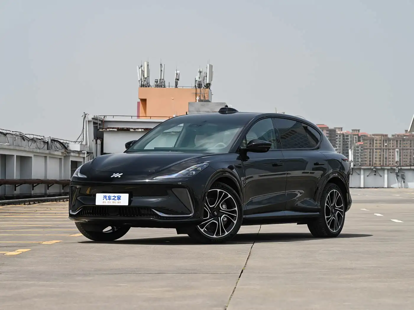 IM LS7 exterior (2) IM LS7 - الصورة 1