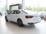 ⁦Škoda Superb⁩ - الصورة ⁦4⁩