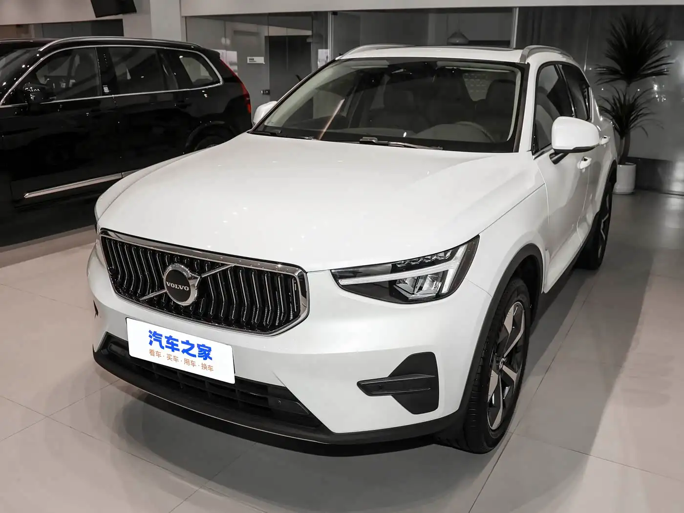 Volvo XC40 exterior (1) Volvo XC40 - Image 1